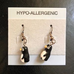 Adorable penguin earrings
